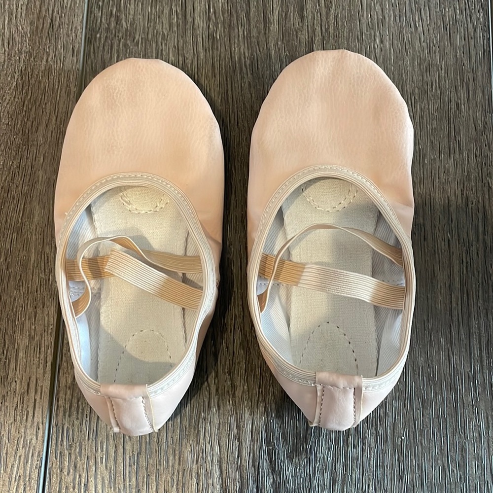 Girl’s Stelle Ballet Shoes Sz
